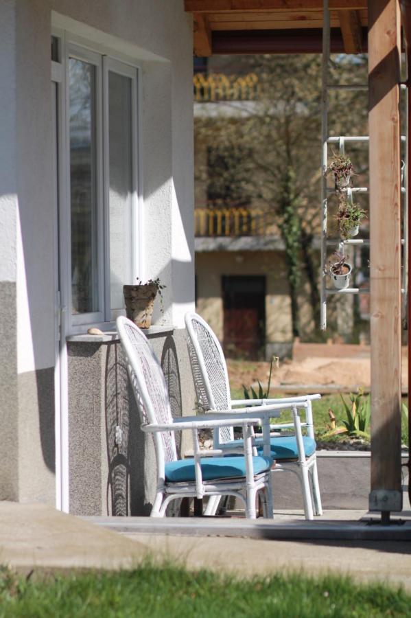 Holiday Home Tunnel Ravne Visoko Zewnętrze zdjęcie