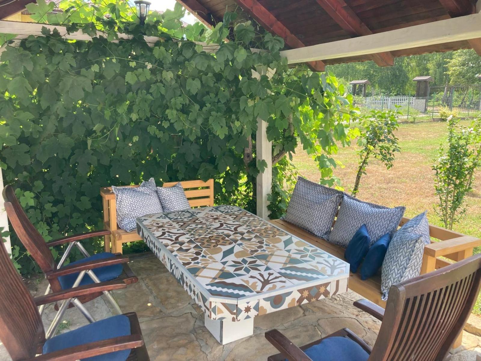 Holiday Home Tunnel Ravne Visoko Zewnętrze zdjęcie